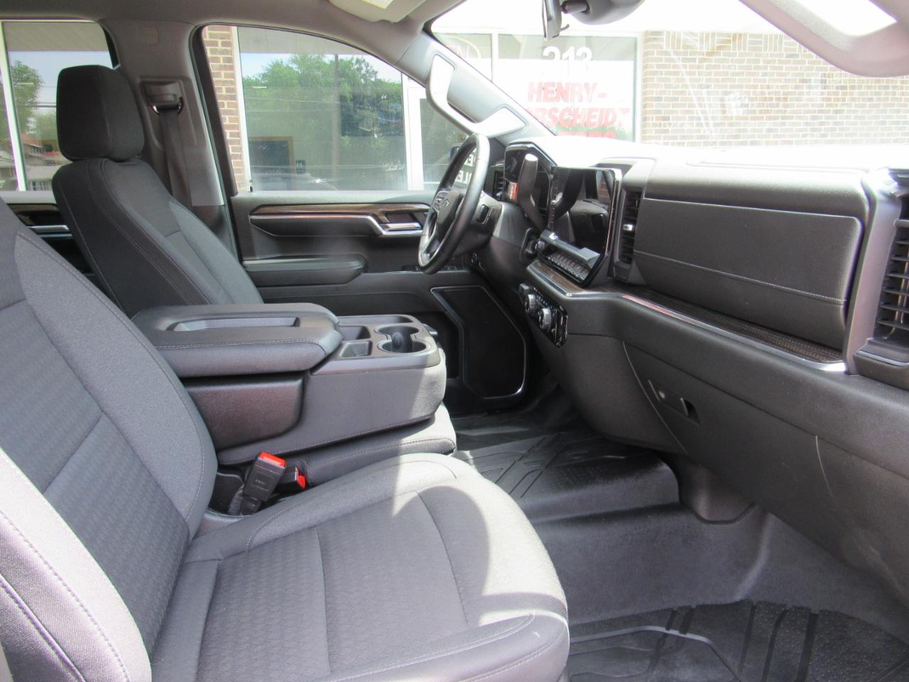 Chevrolet Silverado 1500 RST Crew Cab 4WD 2023