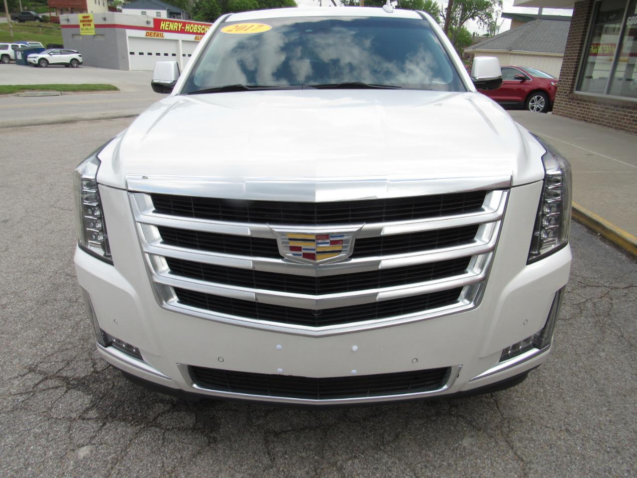 Cadillac Escalade Luxury AWD 2017