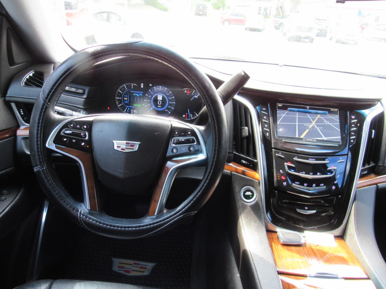 Cadillac Escalade Luxury AWD 2017