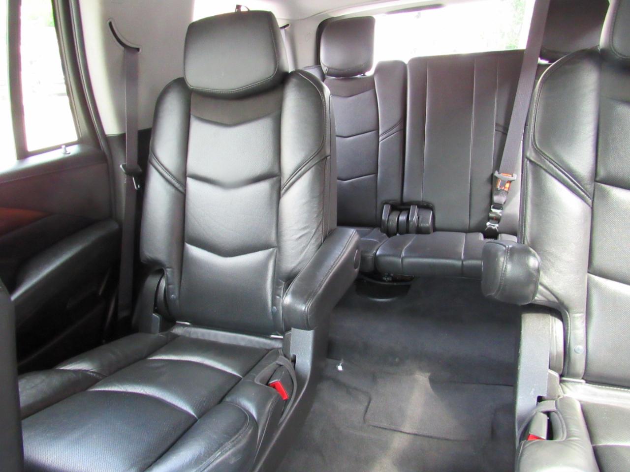Cadillac Escalade Luxury AWD 2017
