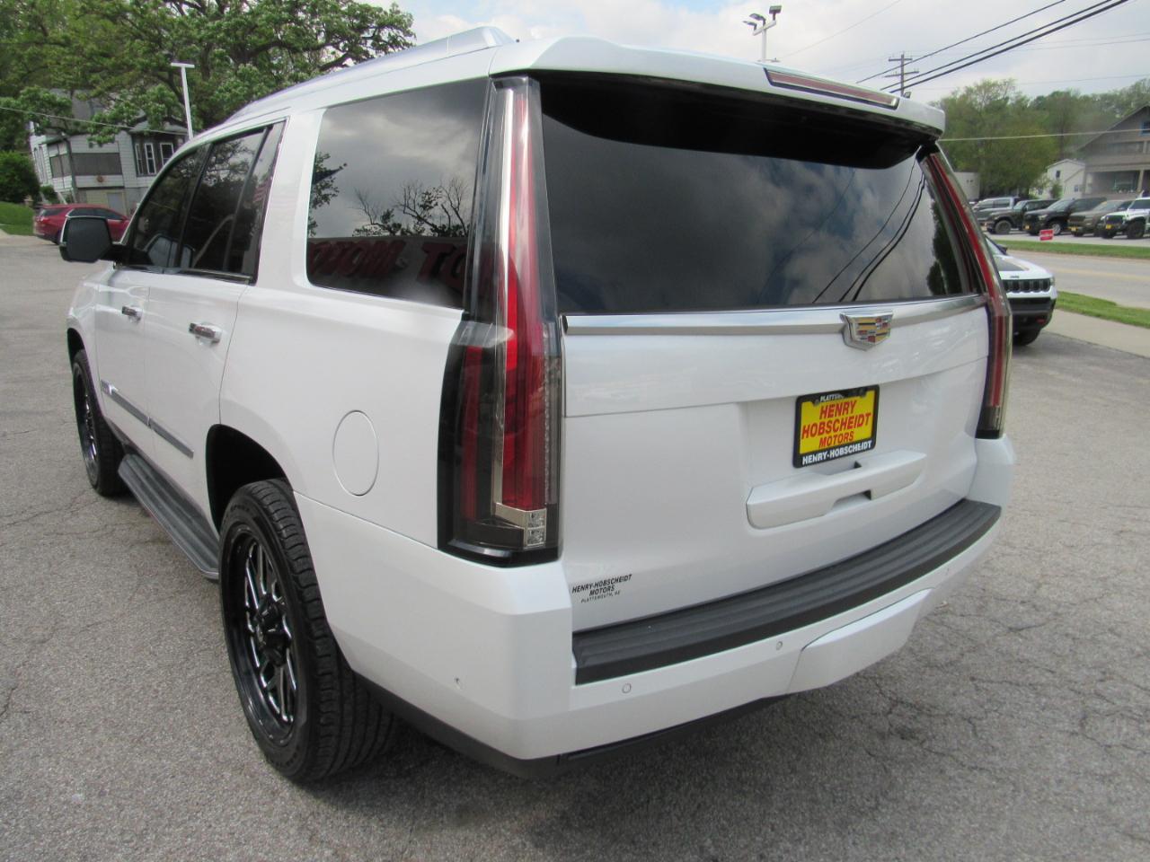 Cadillac Escalade Luxury AWD 2017