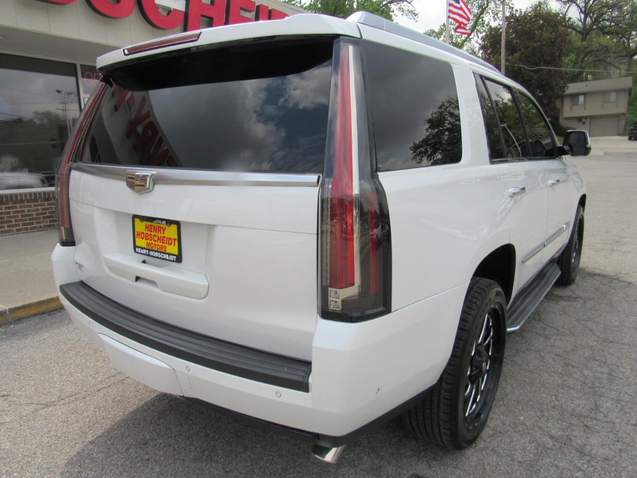 Cadillac Escalade Luxury AWD 2017