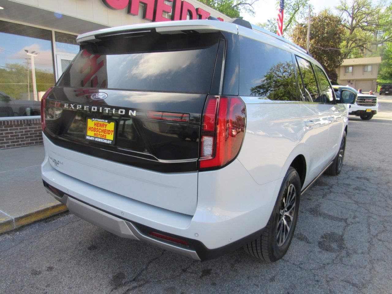 Ford Expedition Platinum 4WD 2025