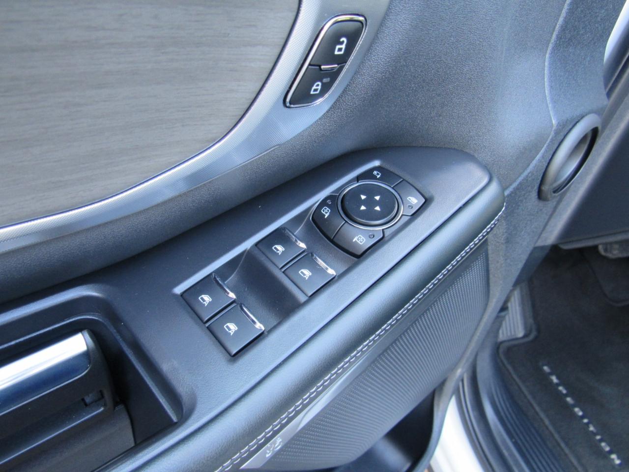 Ford Expedition Platinum 4WD 2025