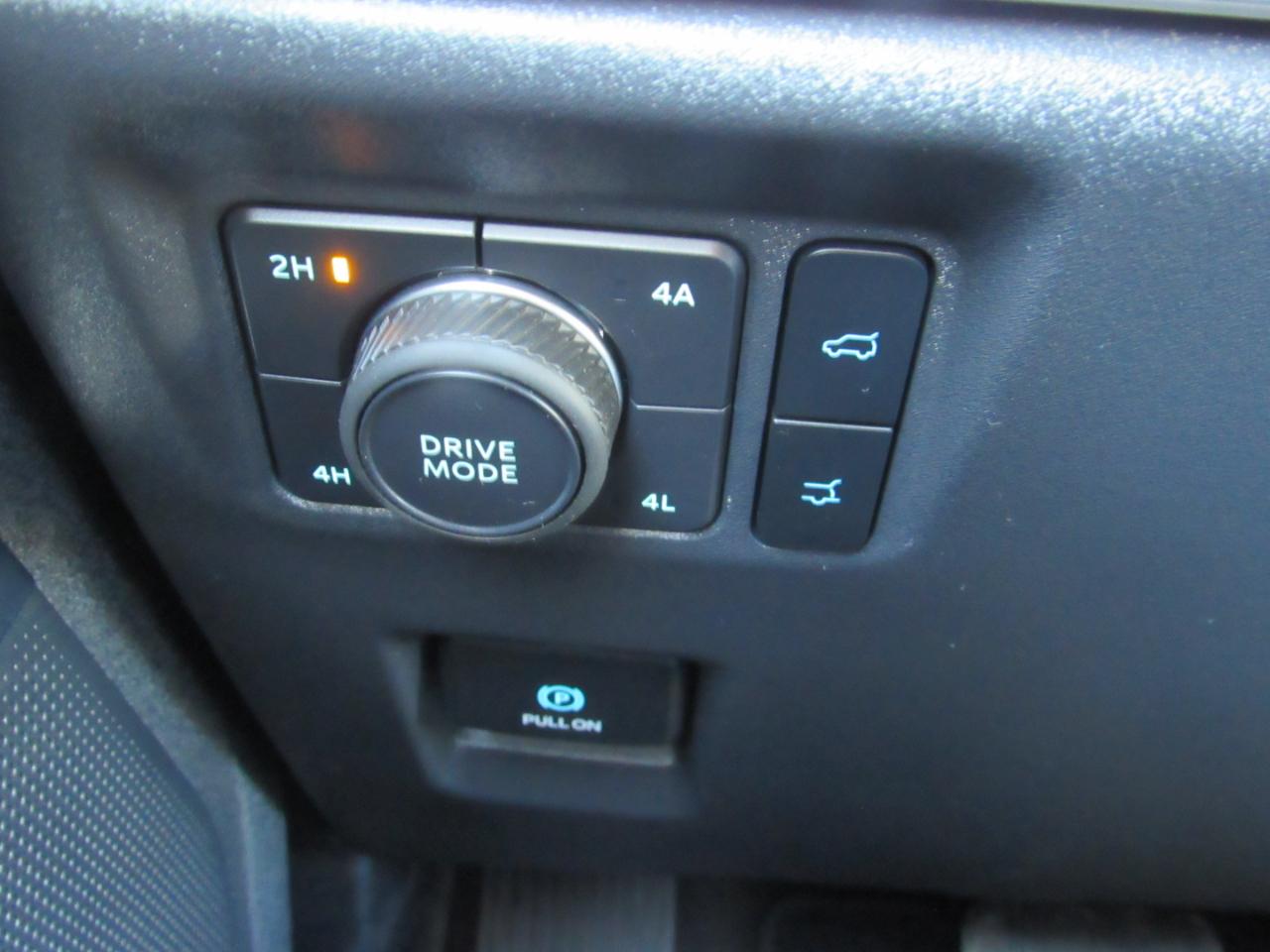 Ford Expedition Platinum 4WD 2025