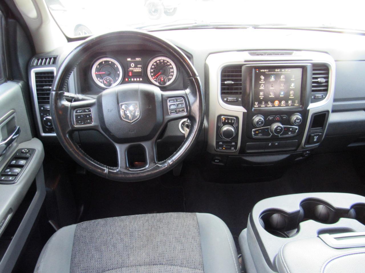 RAM 1500 Big Horn Quad Cab 4WD 2015