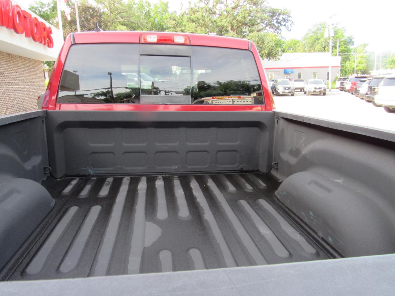 RAM 1500 Big Horn Quad Cab 4WD 2015