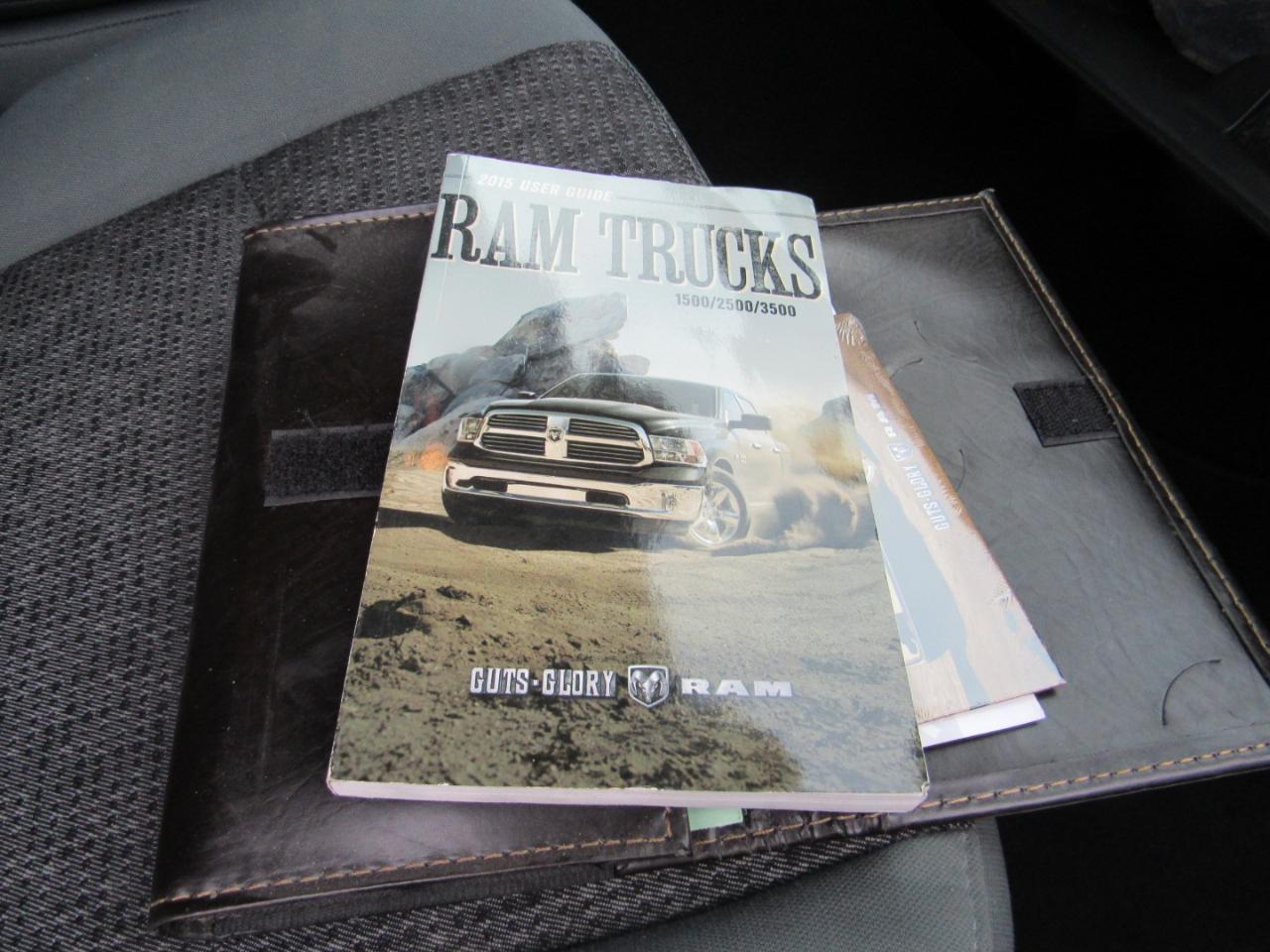 RAM 1500 Big Horn Quad Cab 4WD 2015