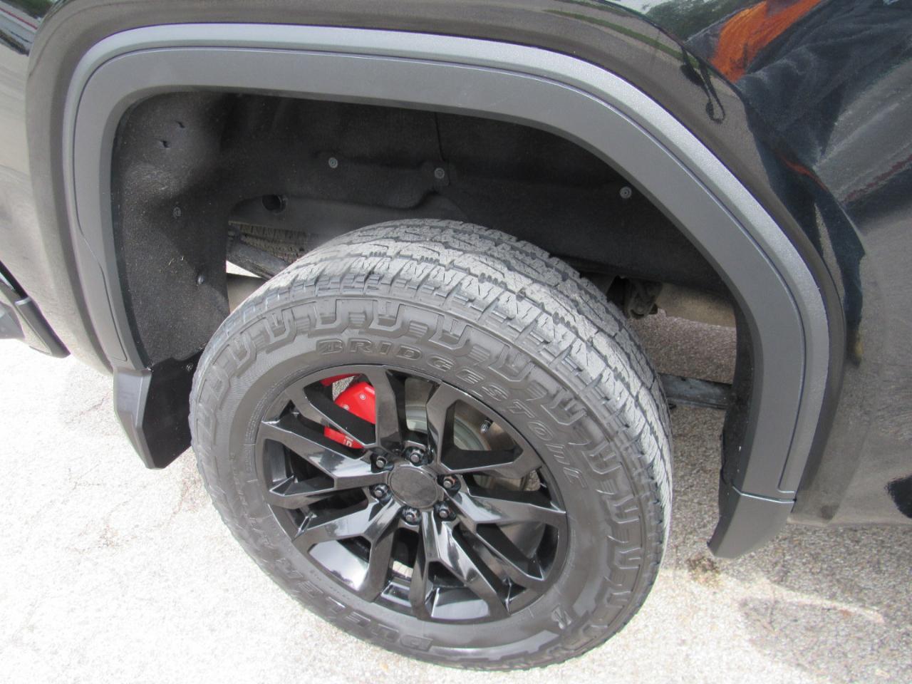 GMC Sierra 1500 AT4 Crew Cab 4WD 2020