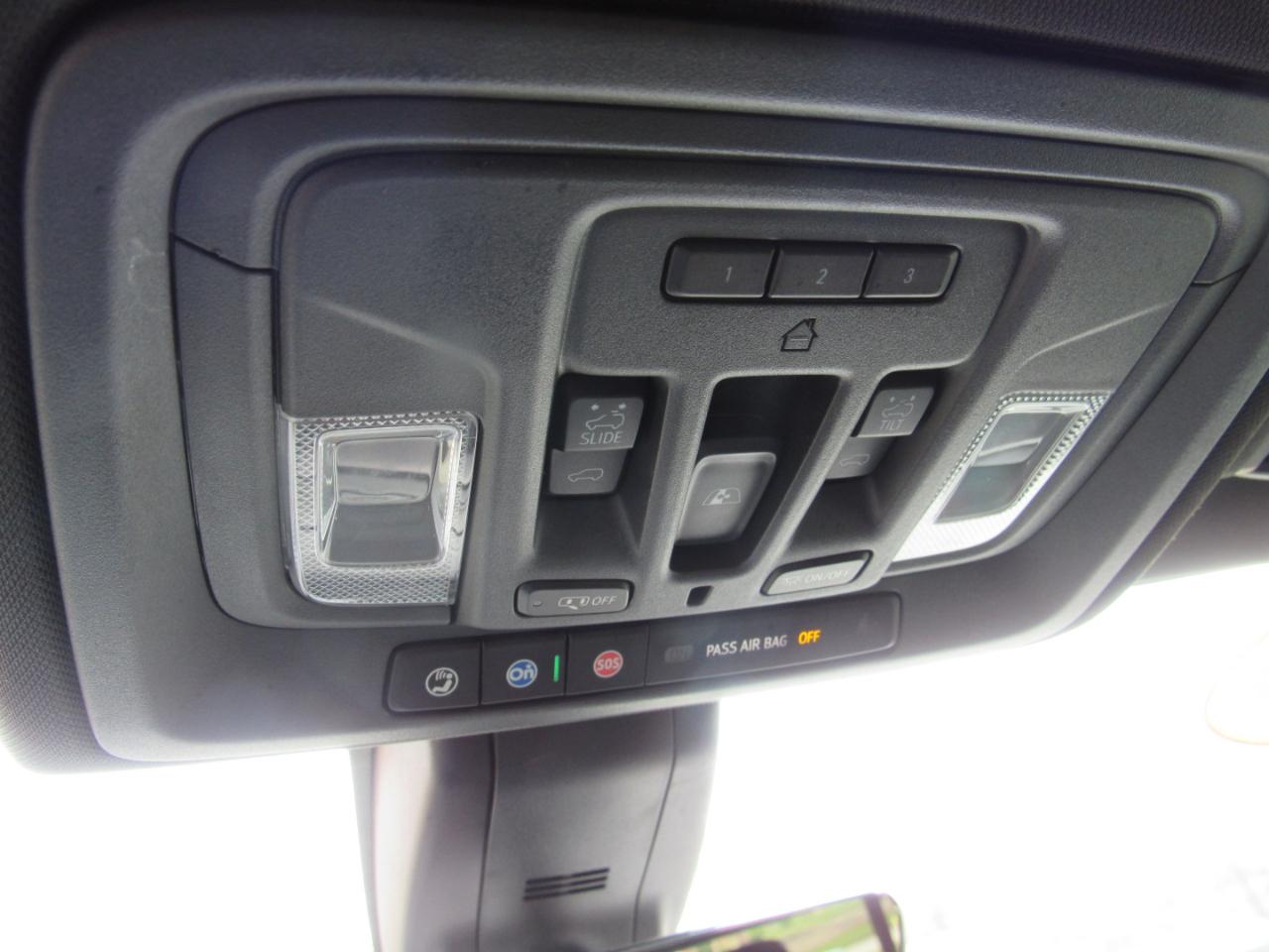 GMC Sierra 1500 AT4 Crew Cab 4WD 2020
