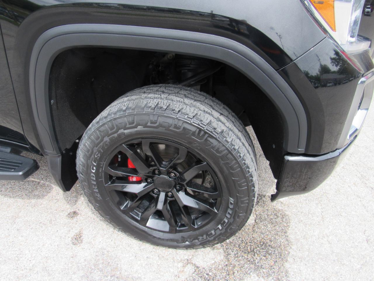 GMC Sierra 1500 AT4 Crew Cab 4WD 2020