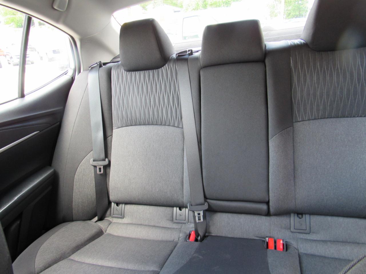 Toyota Camry LE (Natl) 2026