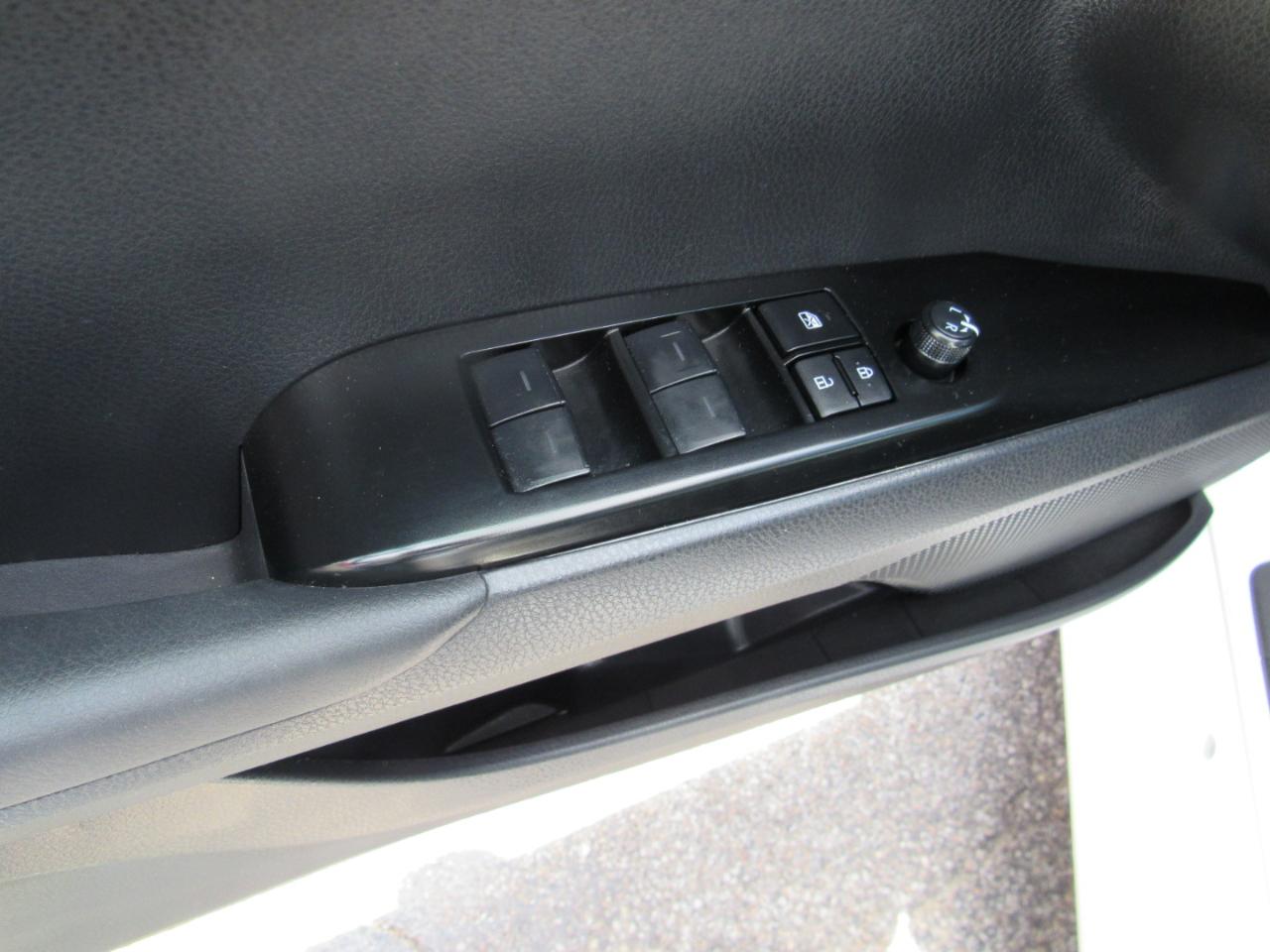 Toyota Camry LE (Natl) 2026