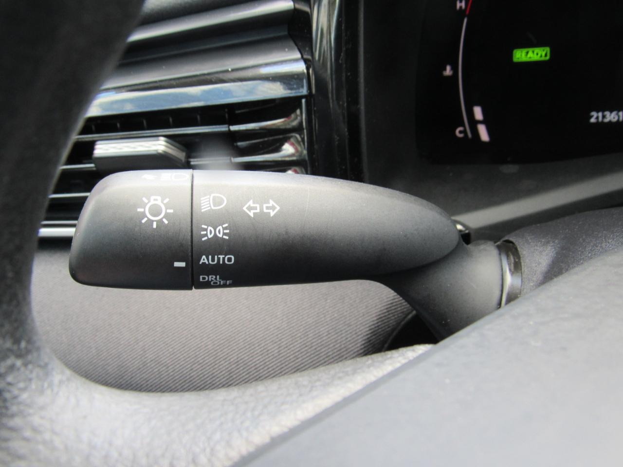 Toyota Camry LE (Natl) 2026