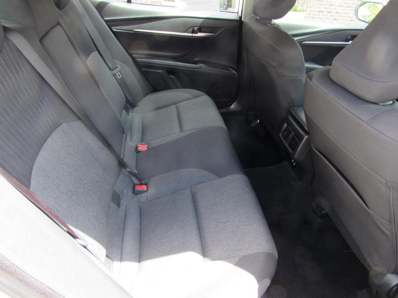 Toyota Camry LE (Natl) 2026