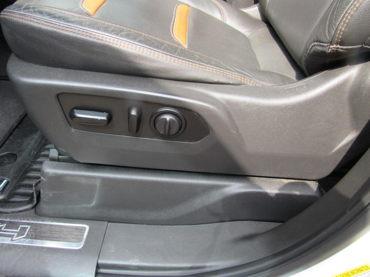 GMC Sierra 1500 AT4 Crew Cab 4WD 2021