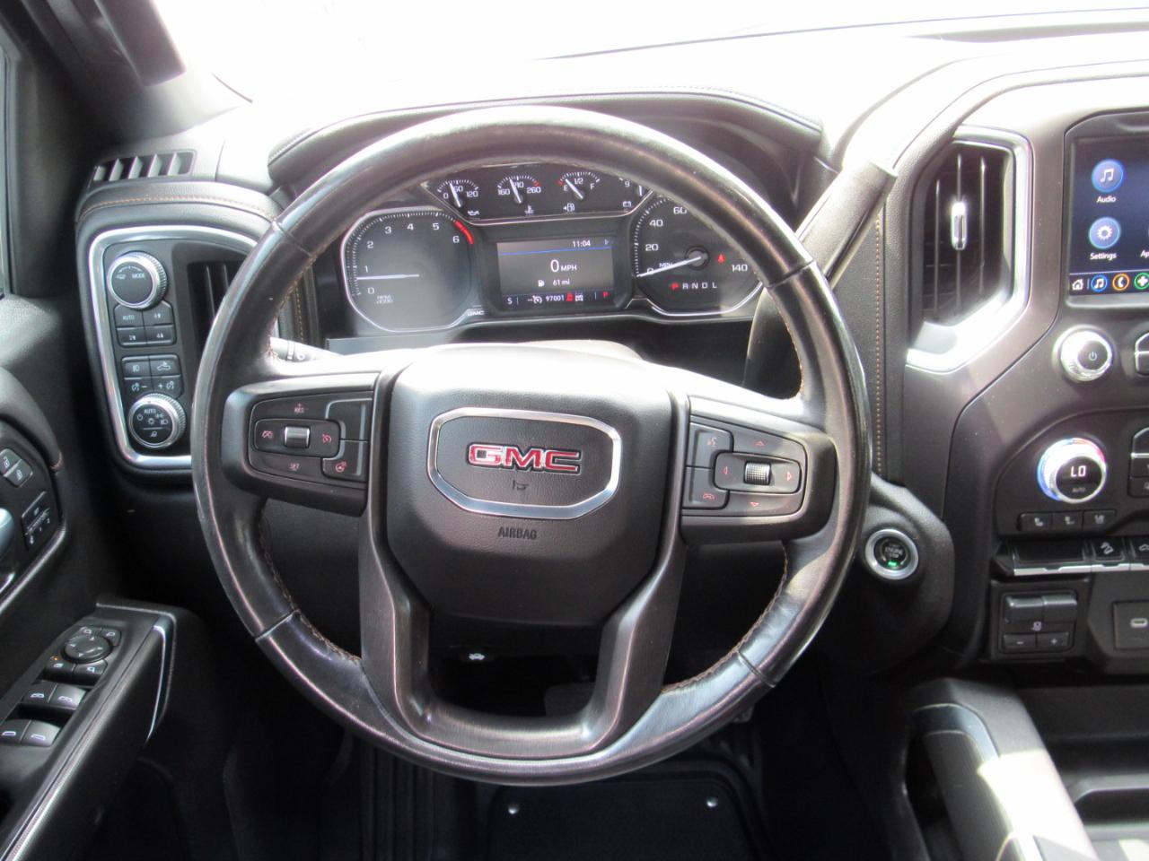 GMC Sierra 1500 AT4 Crew Cab 4WD 2021