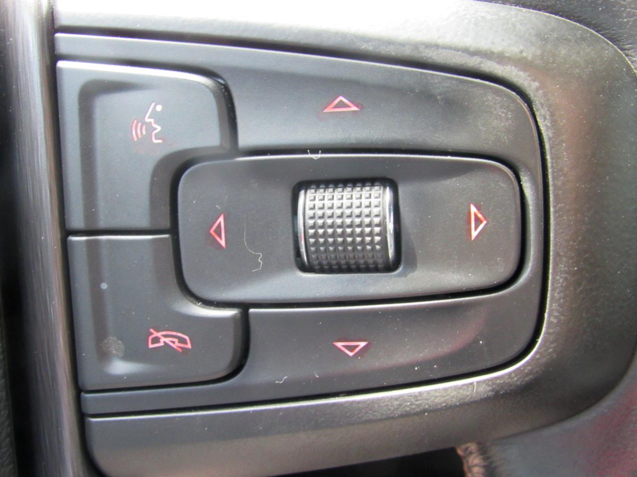 GMC Sierra 1500 AT4 Crew Cab 4WD 2021