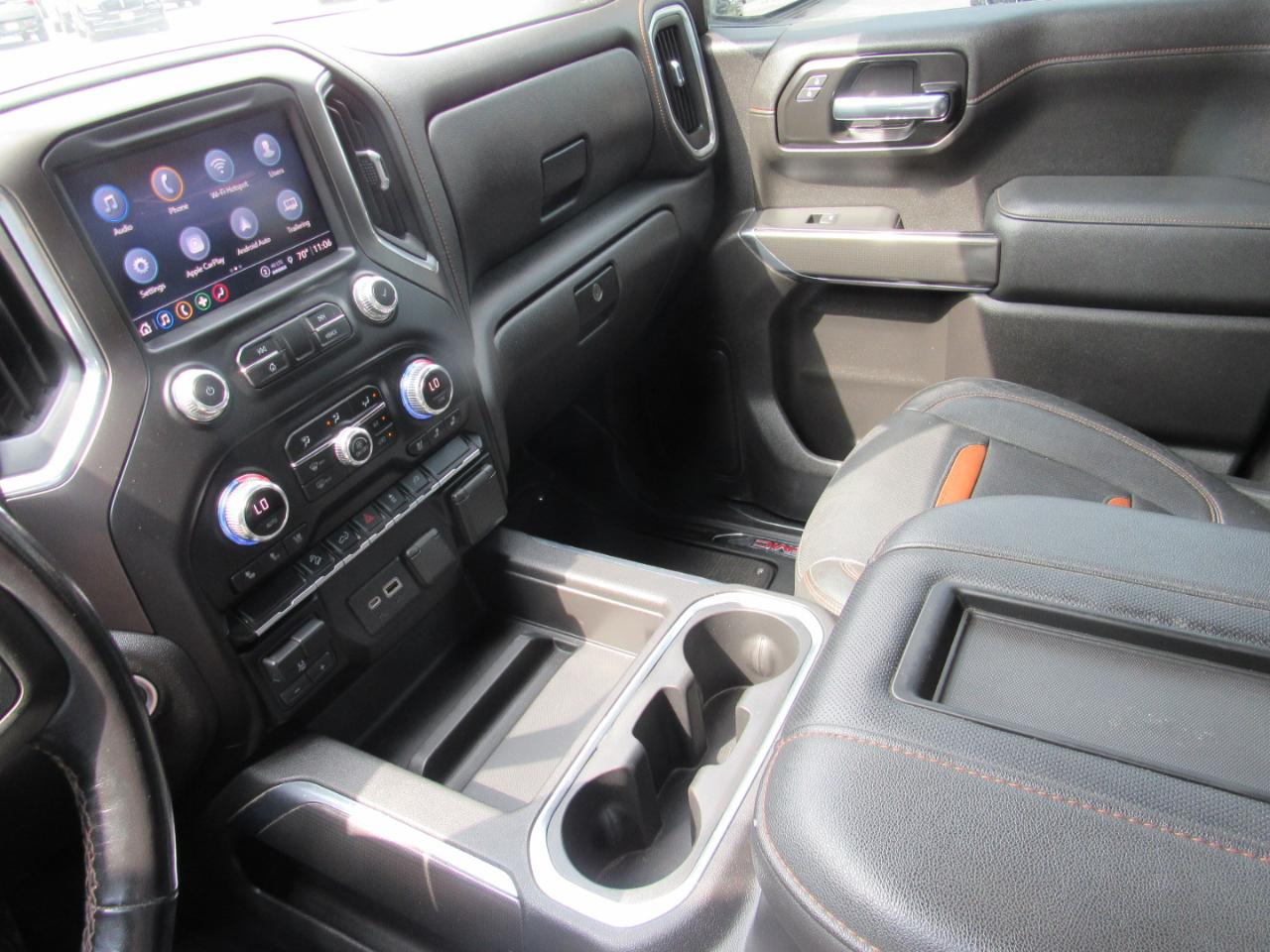 GMC Sierra 1500 AT4 Crew Cab 4WD 2021