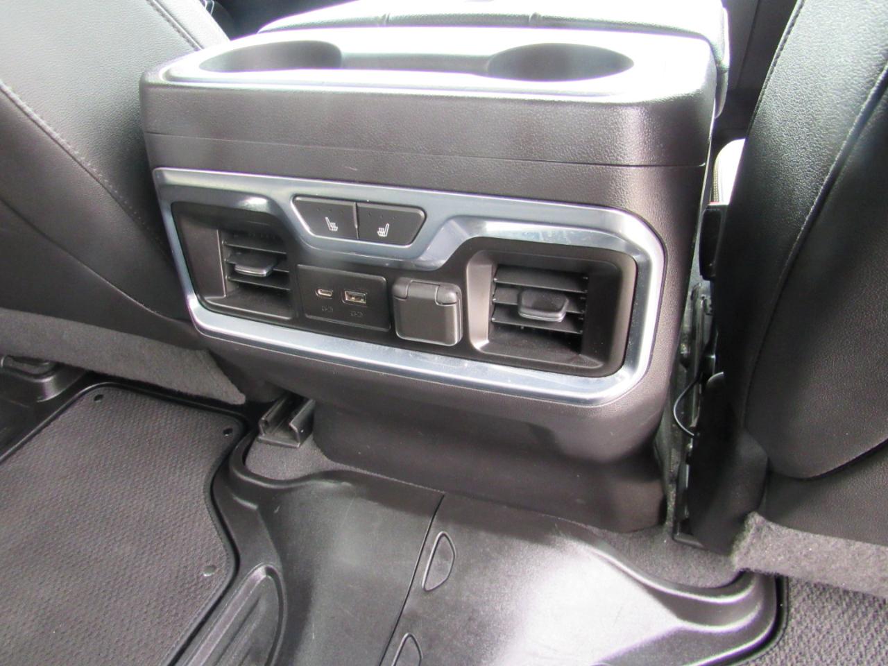 GMC Sierra 1500 AT4 Crew Cab 4WD 2021