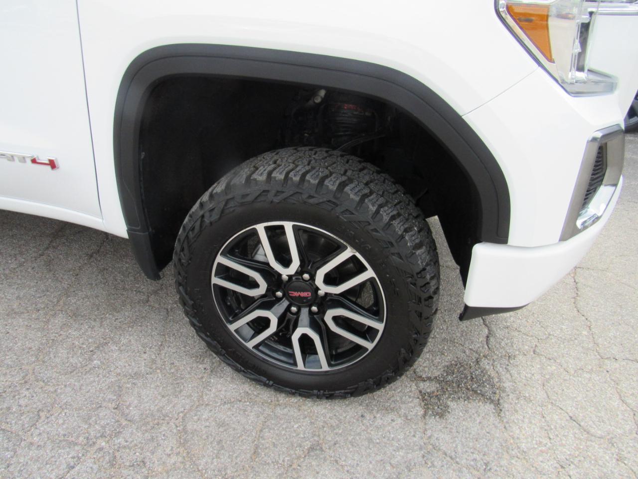 GMC Sierra 1500 AT4 Crew Cab 4WD 2021