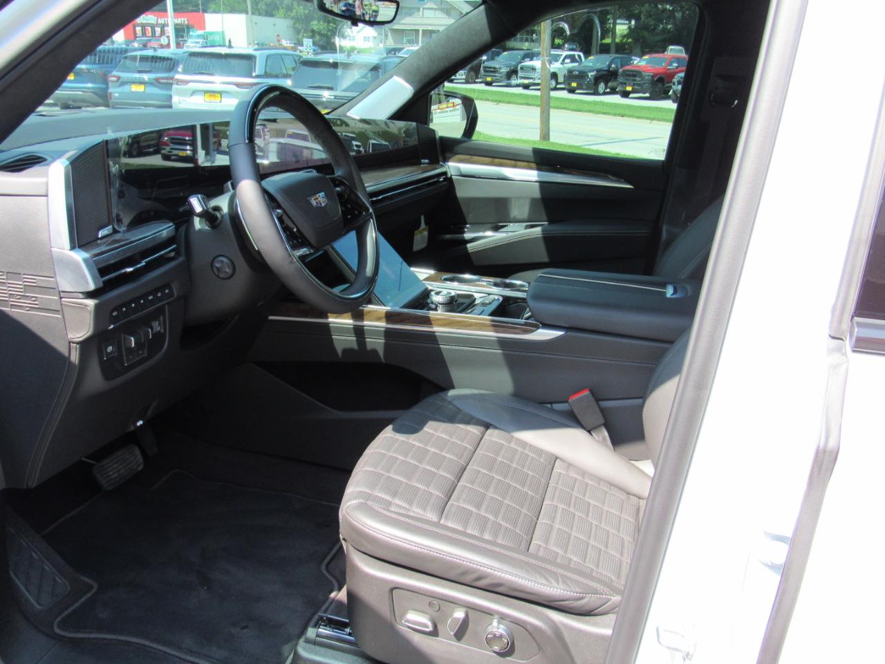 Cadillac Escalade Sport Platinum AWD 2026