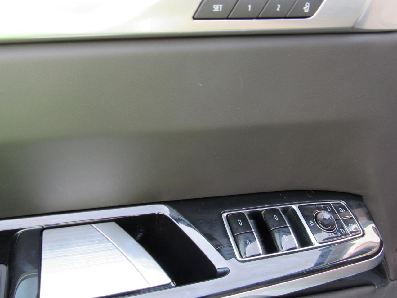 Cadillac Escalade Sport Platinum AWD 2026
