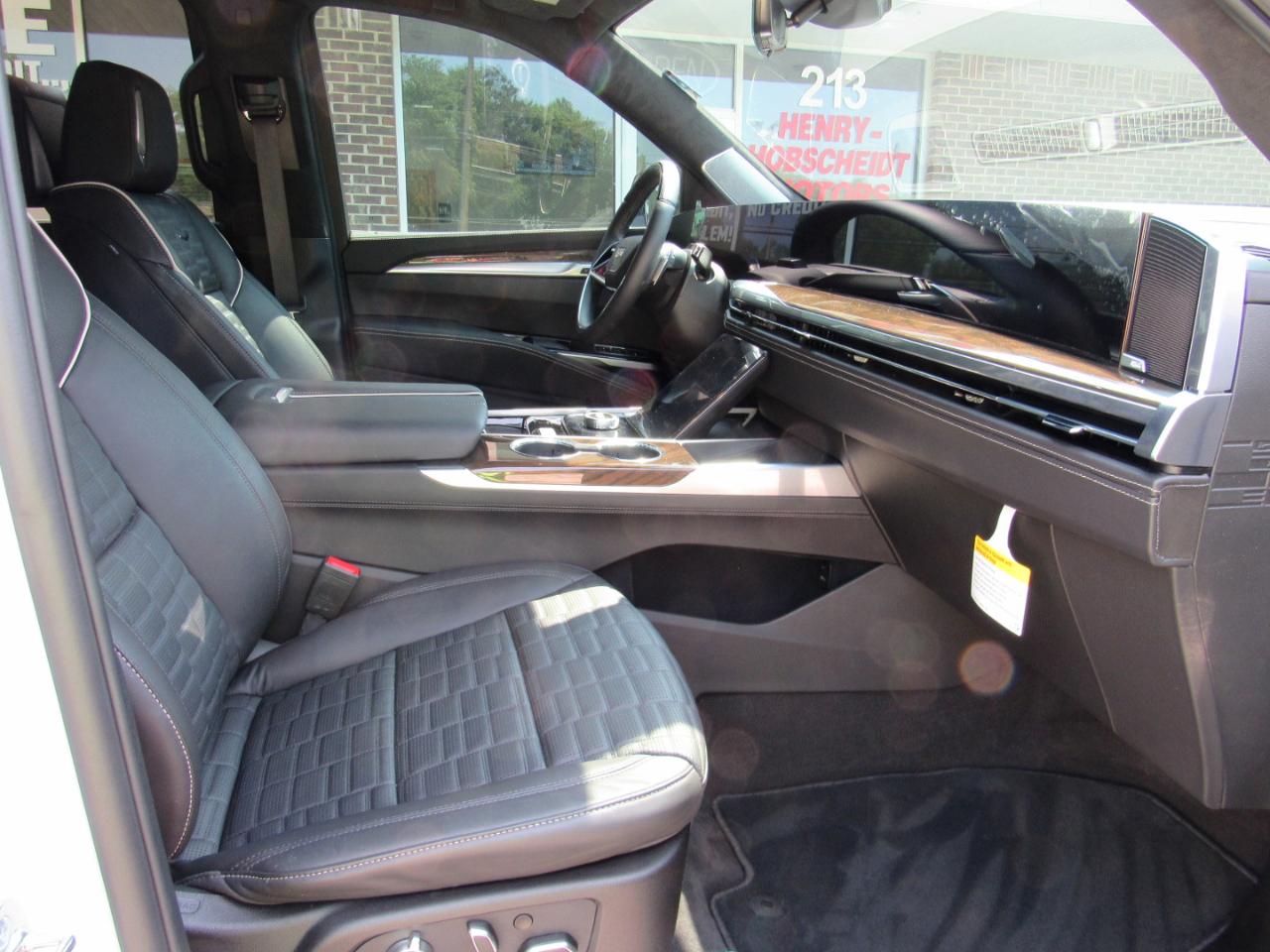 Cadillac Escalade Sport Platinum AWD 2026