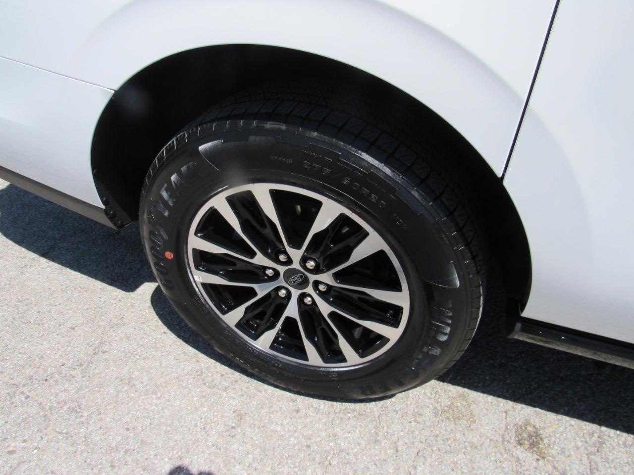 Ford Expedition Max Platinum 4x4 2025