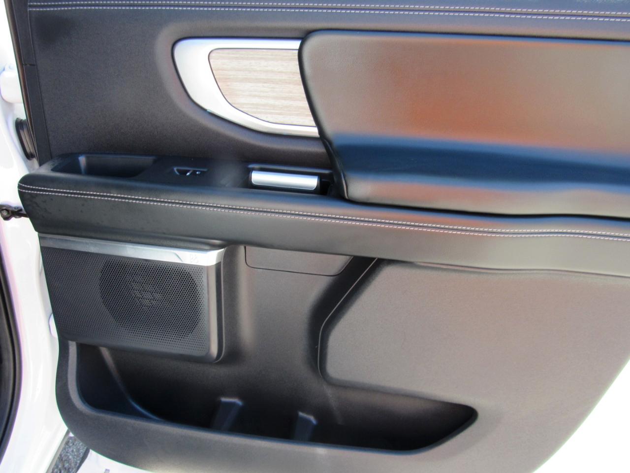 Ford Expedition Max Platinum 4x4 2025