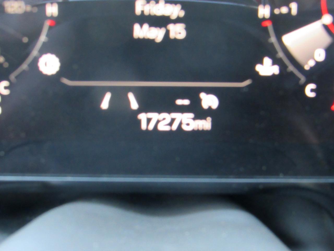 GMC Yukon XL Denali 4WD 2025