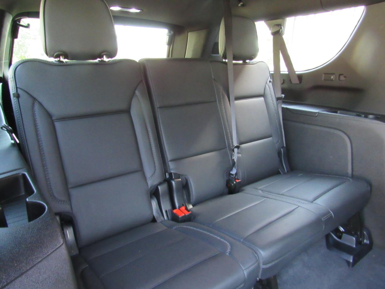 GMC Yukon XL Denali 4WD 2025