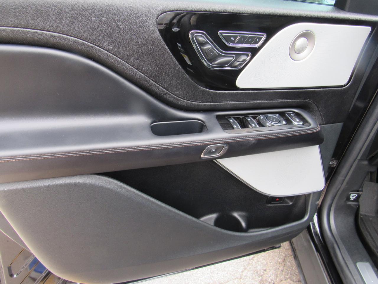 Lincoln Aviator Reserve AWD 2023