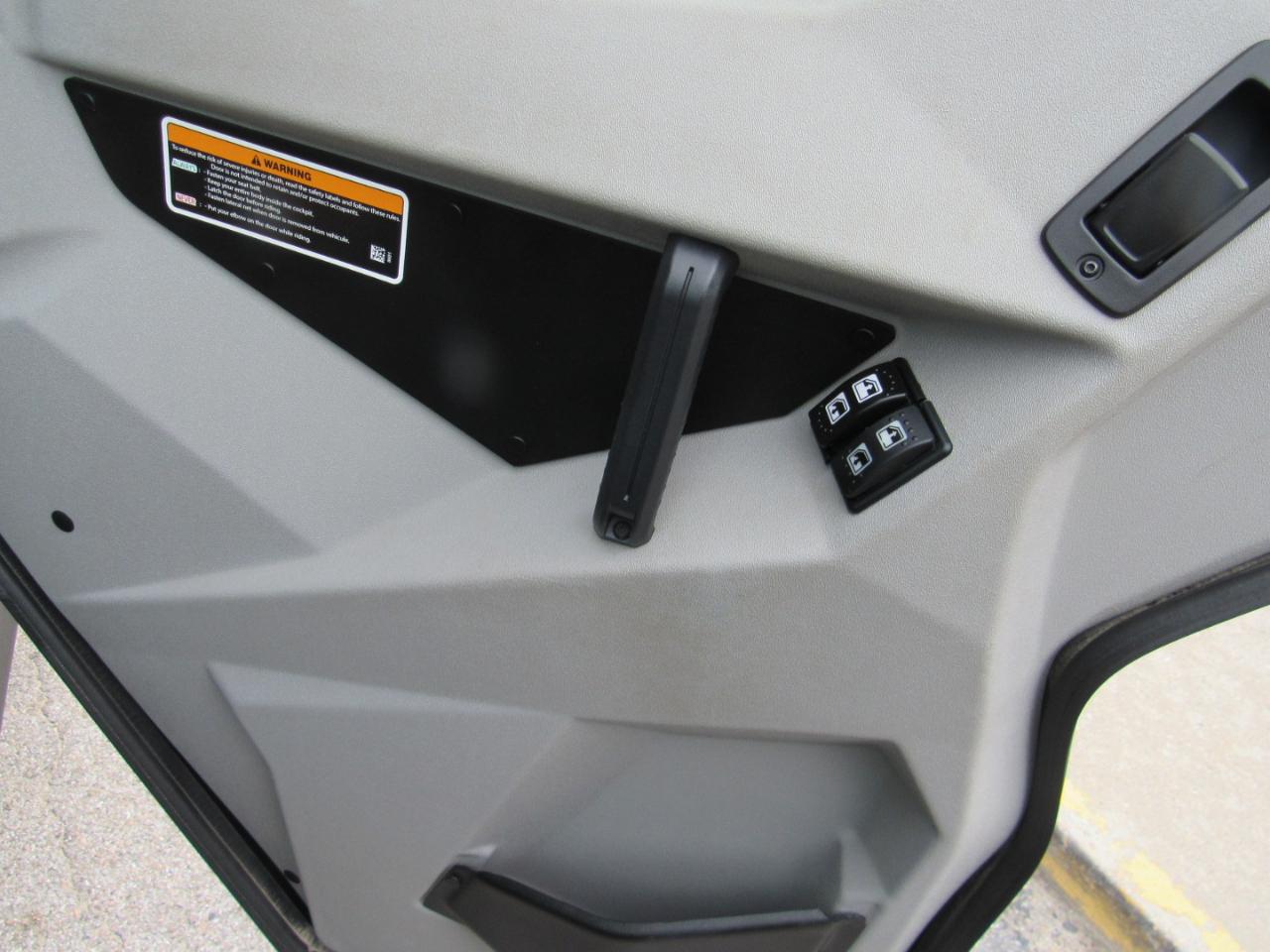 Can-Am Defender Limited Cab HD10  2021