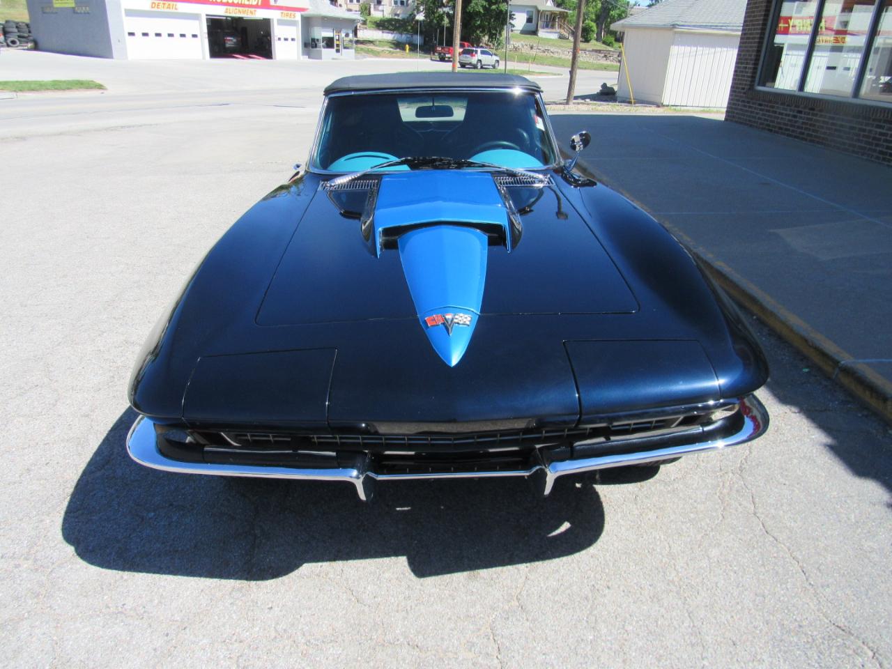 Chevrolet Corvette Stingray Convertible  1963