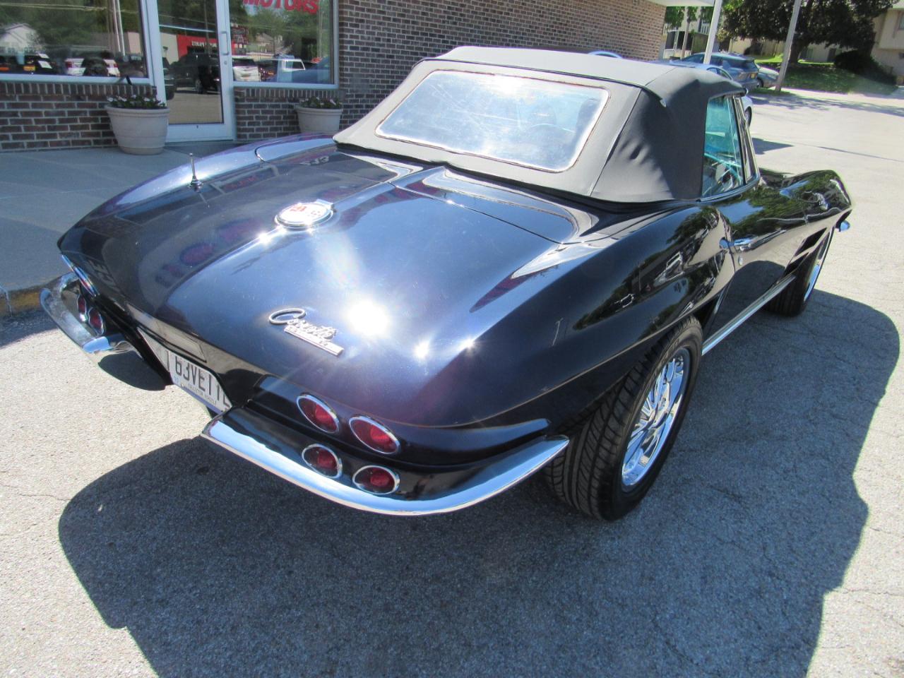Chevrolet Corvette Stingray Convertible  1963