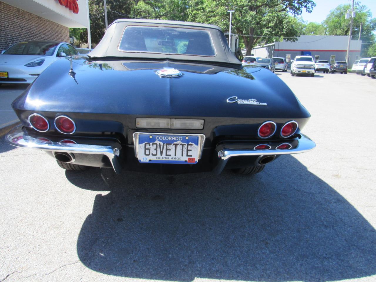 Chevrolet Corvette Stingray Convertible  1963