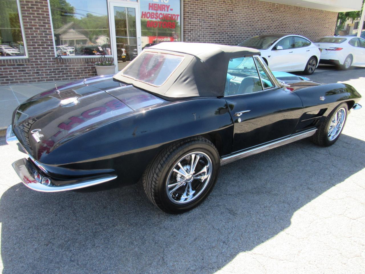 Chevrolet Corvette Stingray Convertible  1963