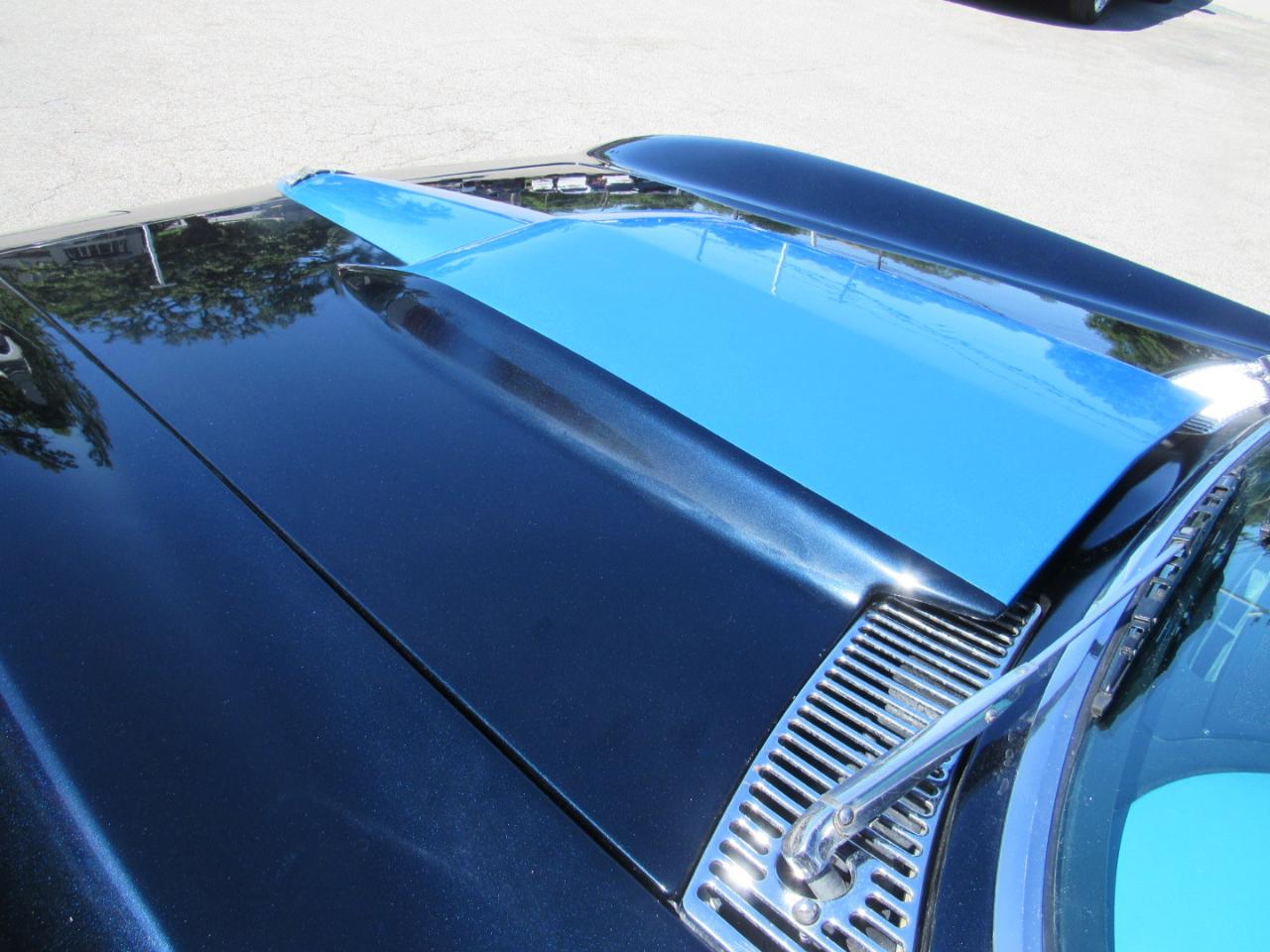 Chevrolet Corvette Stingray Convertible  1963