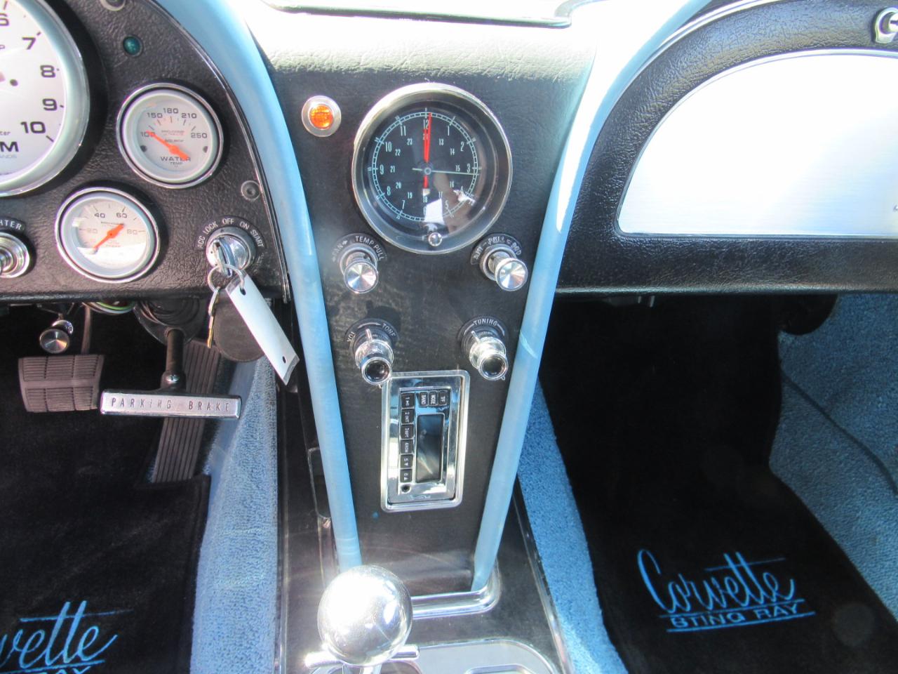 Chevrolet Corvette Stingray Convertible  1963