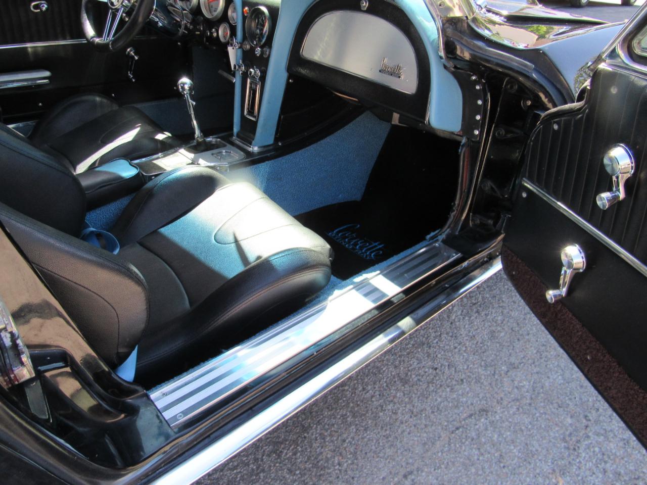 Chevrolet Corvette Stingray Convertible  1963