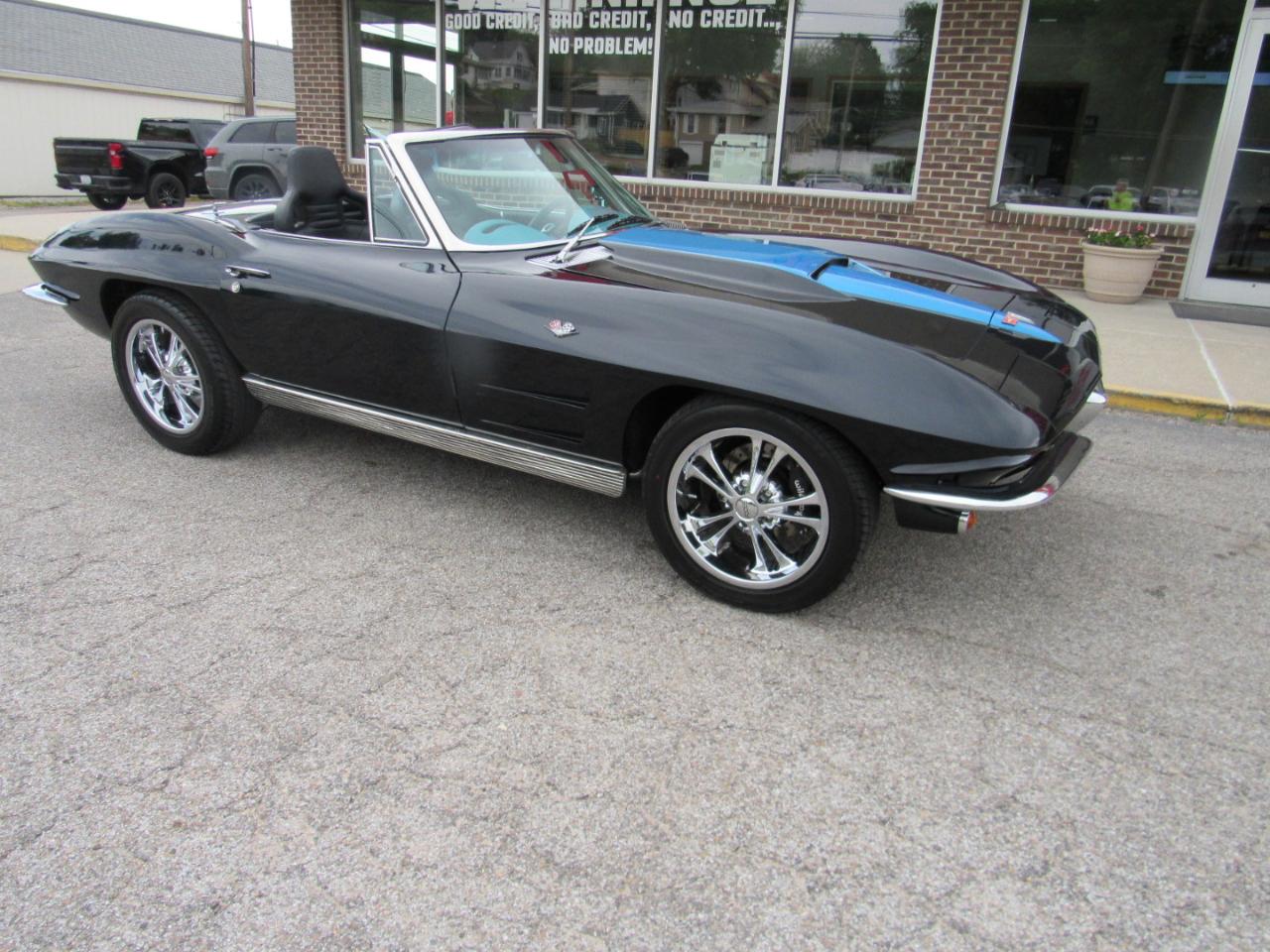Chevrolet Corvette Stingray Convertible  1963
