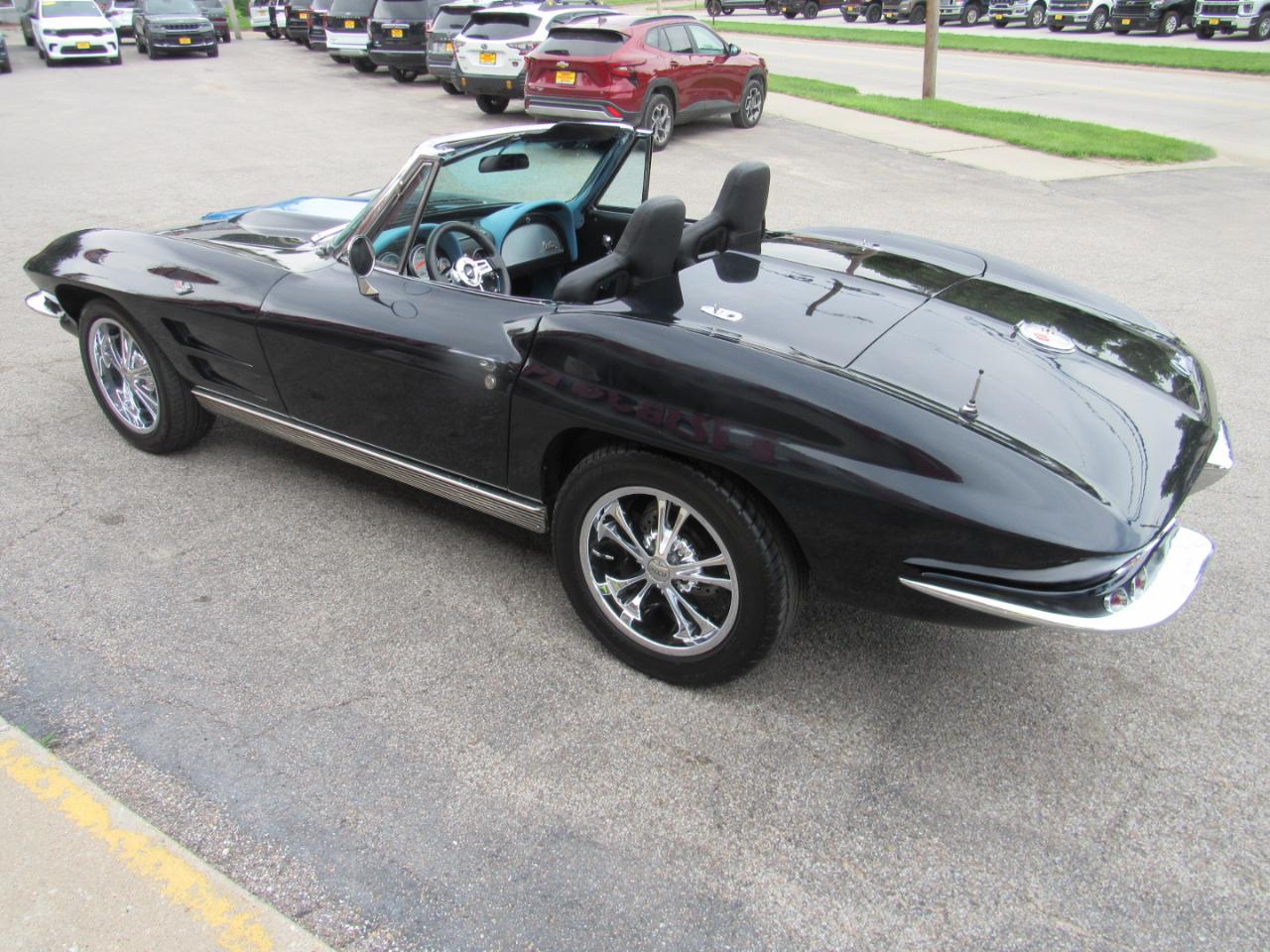 Chevrolet Corvette Stingray Convertible  1963