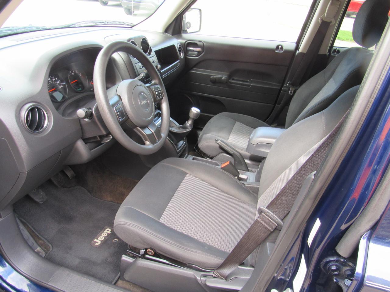Jeep Patriot Sport FWD 2013