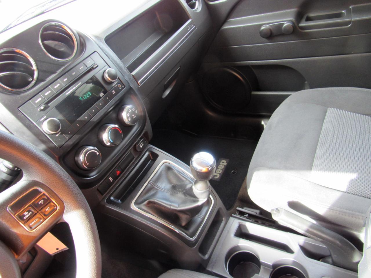 Jeep Patriot Sport FWD 2013