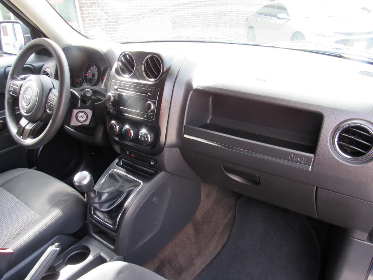 Jeep Patriot Sport FWD 2013