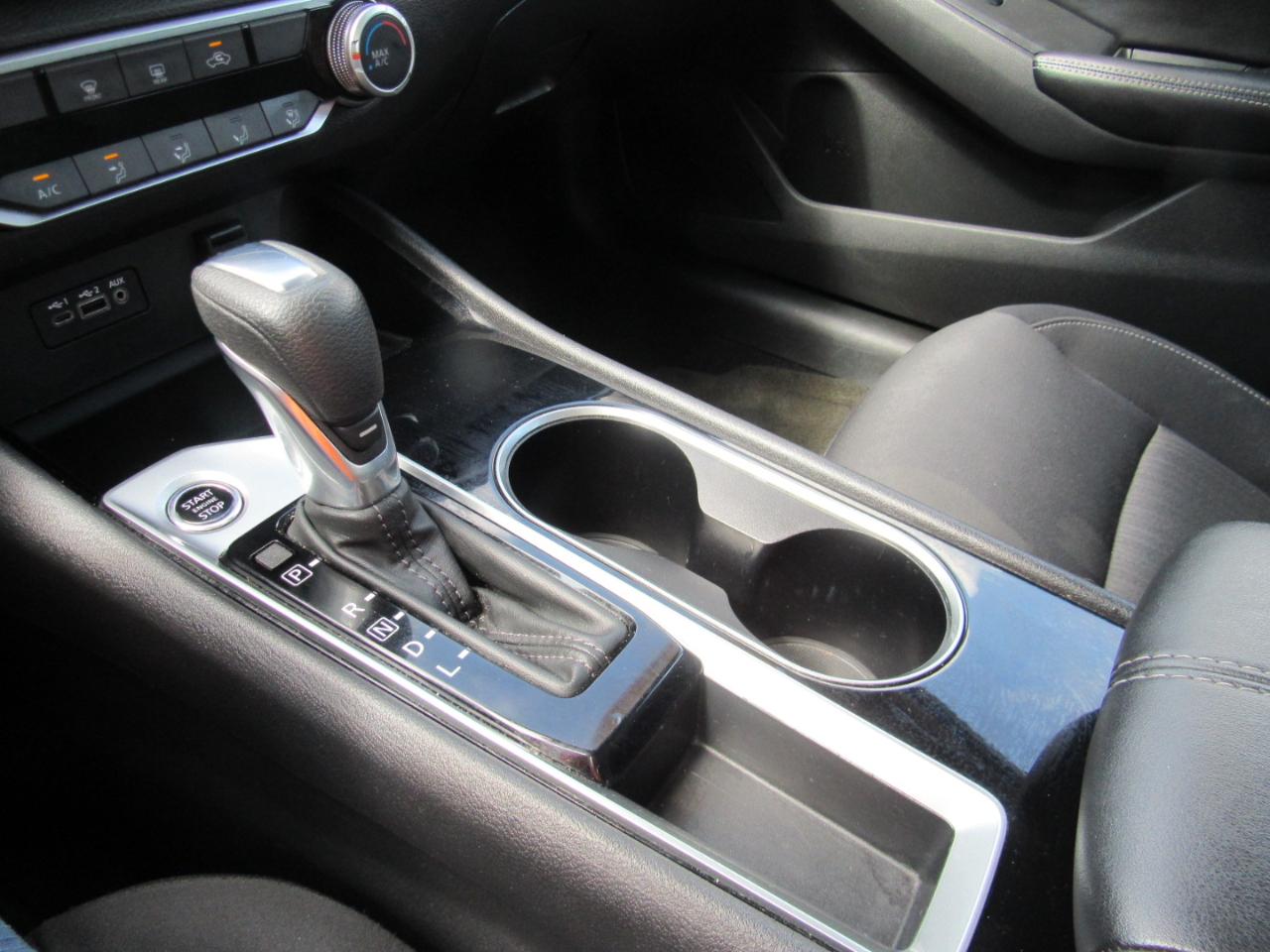 Nissan Altima 2.5 SV 2024