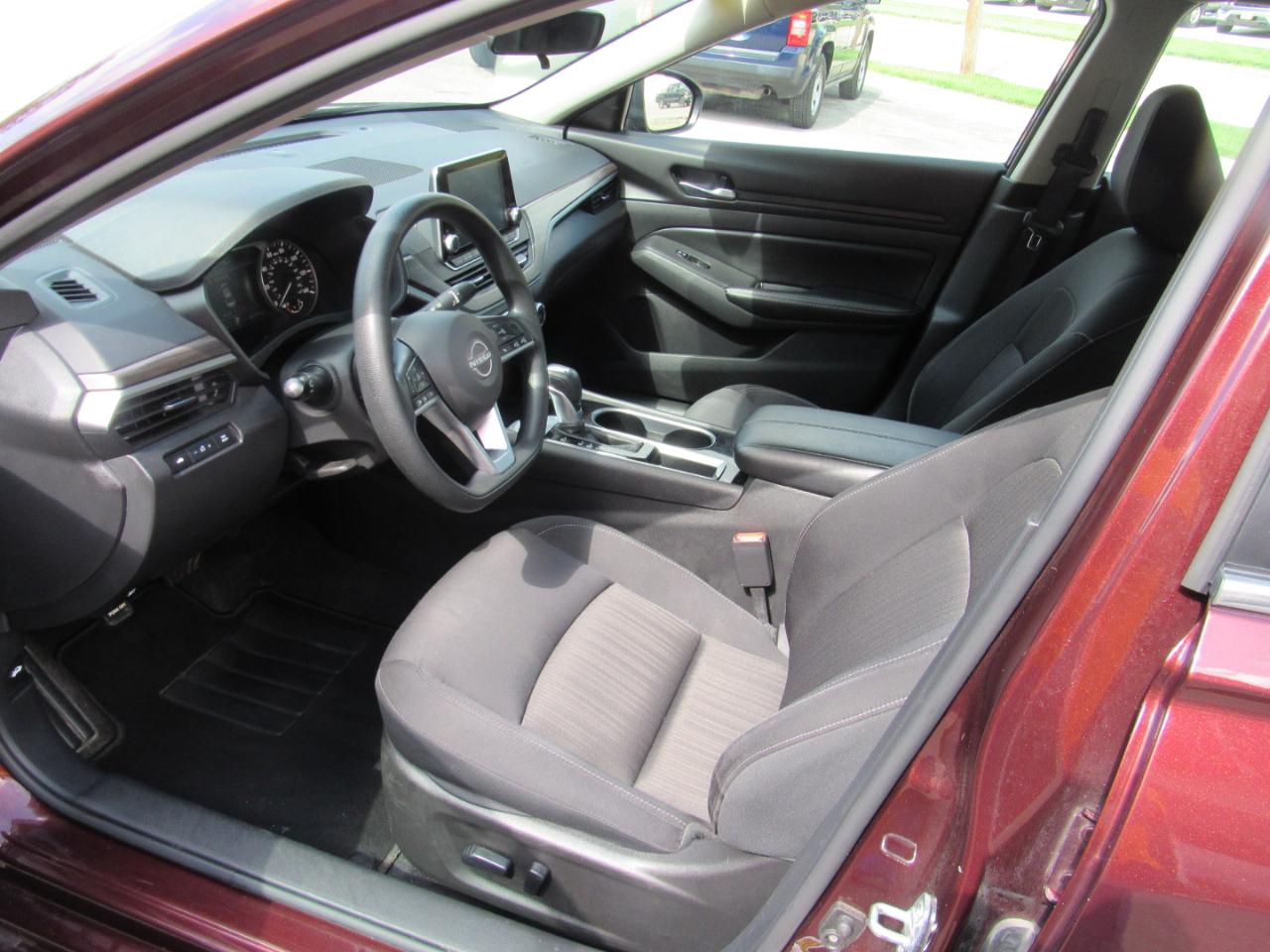 Nissan Altima 2.5 SV 2024
