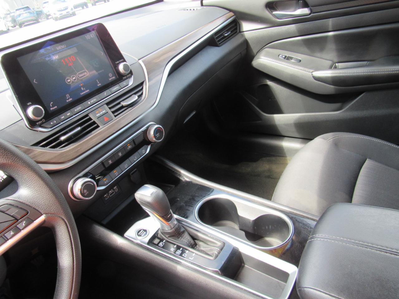 Nissan Altima 2.5 SV 2024
