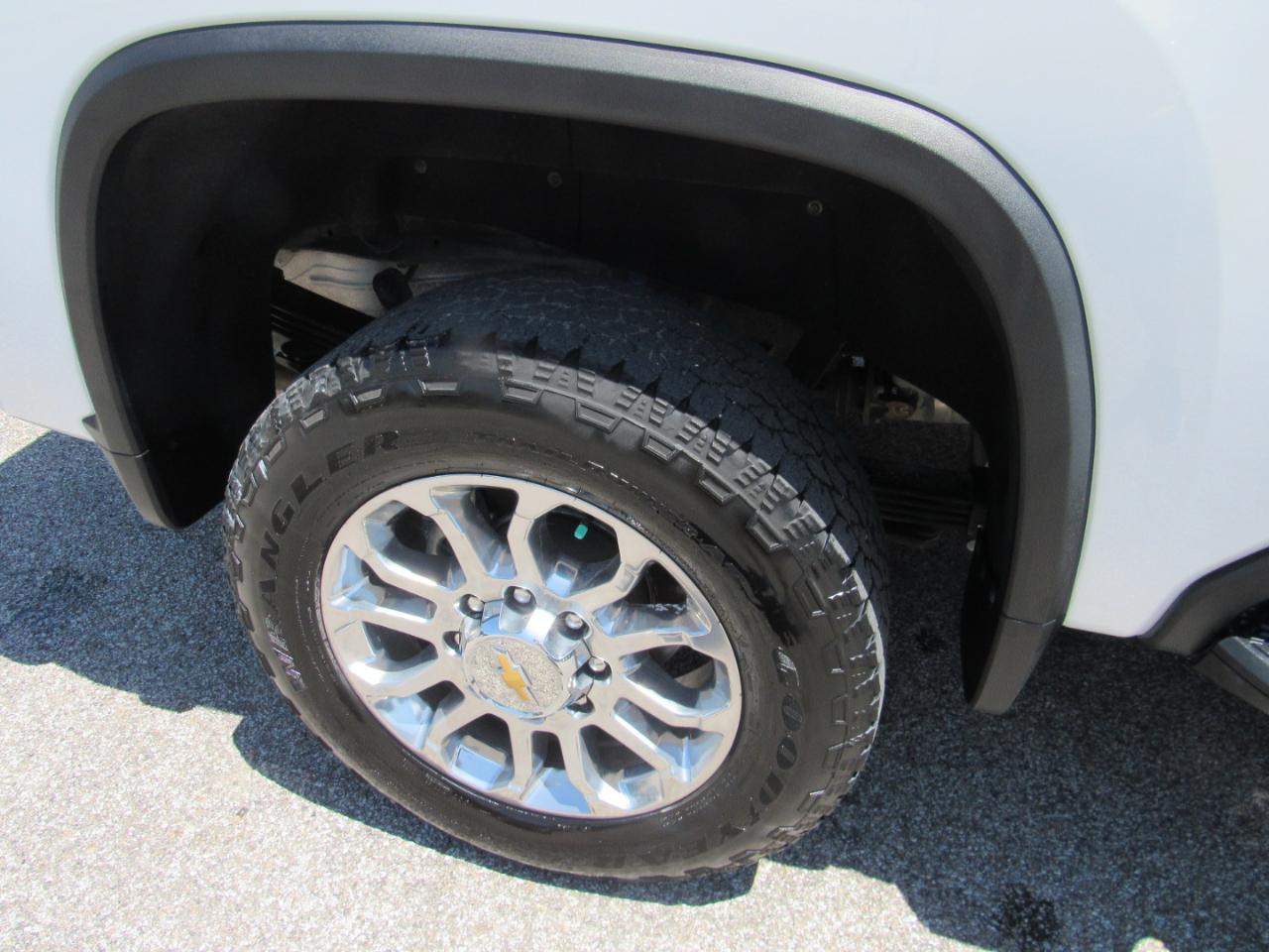 Chevrolet Silverado 2500HD LTZ Crew Cab 4WD 2025